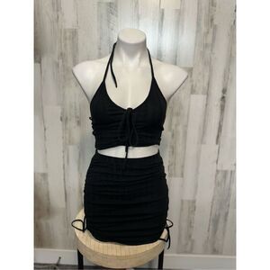 Two piece set black skirt and crop top